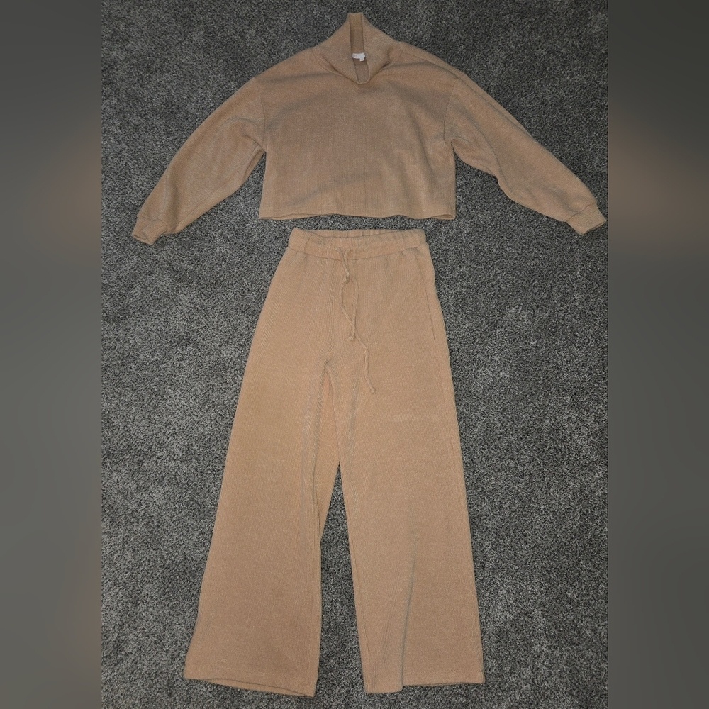 Gianni Bini Tan Wide Leg Pants & Top Set